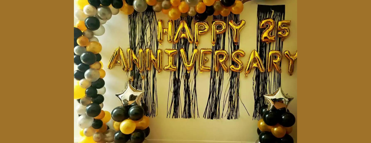 Classy Gold & Black Anniversary Decor